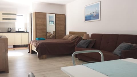Kitchen or kitchenette, Photo of the whole room