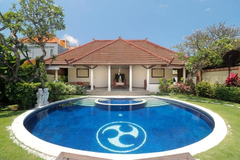 Garden, Garden view, Pool view, Family