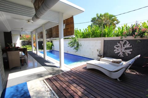 Balcony/Terrace, Swimming pool, Swimming pool