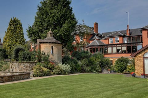 Property building, On site