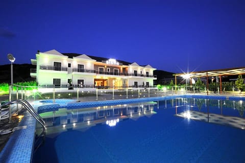 Facade/entrance, Swimming pool, Swimming pool