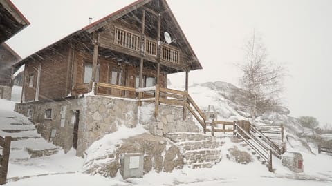 Property building, Winter