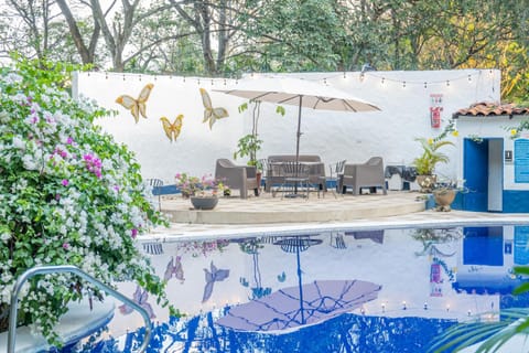 Swimming pool, Swimming pool