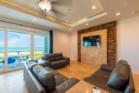 5 BEDROOM BEACHFRONT CONDO - 2nd Floor Apartment in South Padre Island