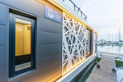 Property building, Day, Natural landscape, View (from property/room), Balcony/Terrace