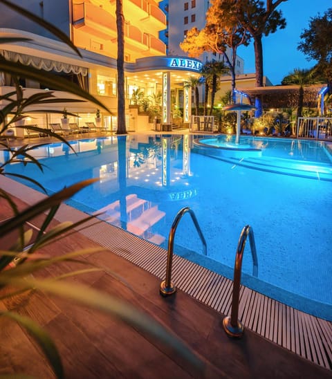 Property building, Swimming pool
