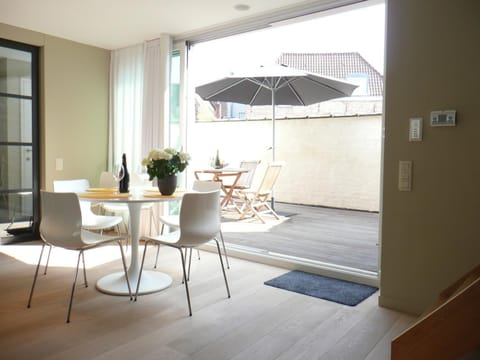 Balcony/Terrace, Dining area