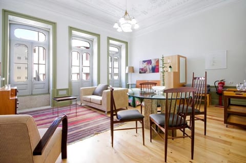 Communal lounge/ TV room, TV and multimedia, Living room, Dining area, Bedroom