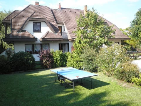 Property building, Garden, Table tennis