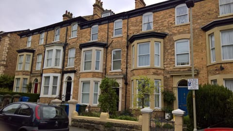 13 Princess Royal Terrace Apartment in Scarborough