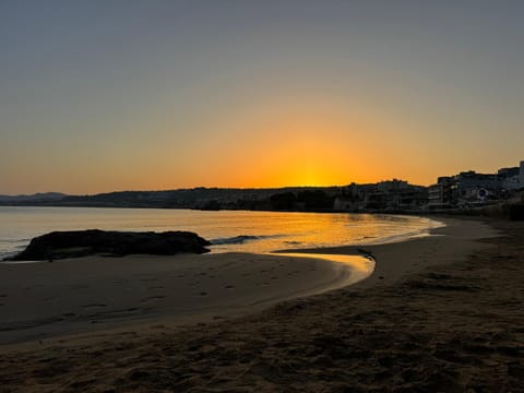 Natural landscape, Beach, Sunrise