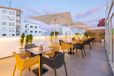 Patio, Restaurant/places to eat, View (from property/room), Balcony/Terrace, Dinner