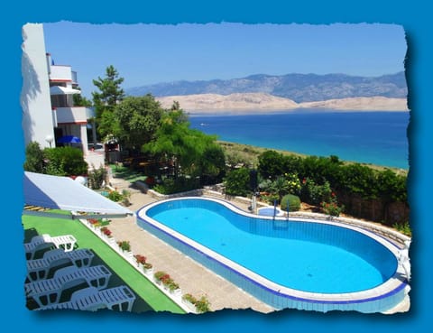 View (from property/room), Swimming pool, Swimming pool
