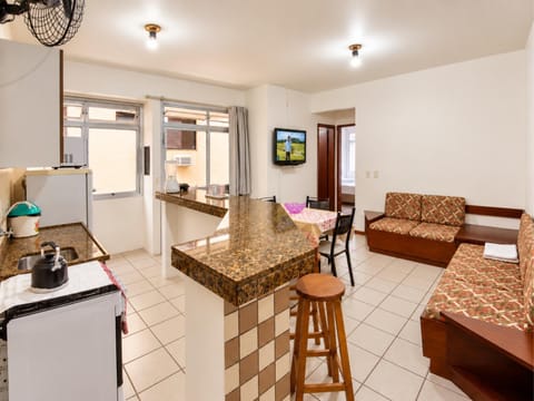 Communal lounge/ TV room, TV and multimedia, Balcony/Terrace, Living room, Dining area, kitchen