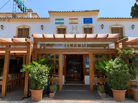 Facade/entrance, Lobby or reception, Facility for disabled guests
