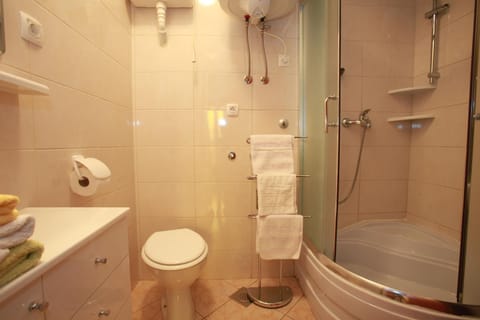 Shower, Toilet, Bathroom