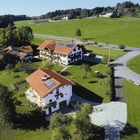 Gästehaus Lechner Bed and Breakfast in Aschau im Chiemgau