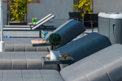 Apartments Villa Poco Loco Apartment in Mlini