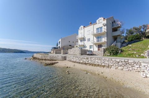 Facade/entrance, Beach