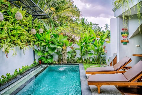 Garden, Garden, Kitchen or kitchenette, Garden view, Garden view, Pool view, Pool view, Swimming pool, Swimming pool