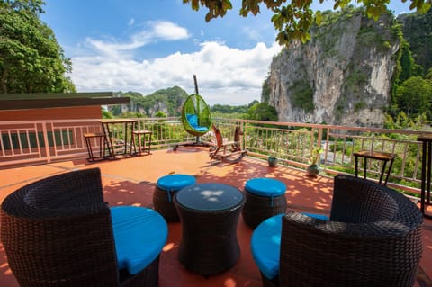 Restaurant/places to eat, Natural landscape