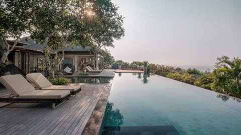 Natural landscape, Garden, Garden view, Pool view, Swimming pool, sunbed
