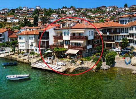 Property building, Restaurant/places to eat, Natural landscape, View (from property/room), Garden view, Lake view, Landmark view, Mountain view, Sunrise, sunbed