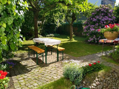 Patio, Garden, Garden view