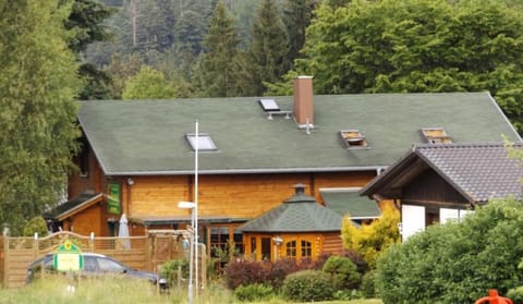 Property building, Restaurant/places to eat, Natural landscape, Breakfast
