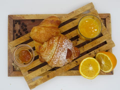 Breakfast, Continental breakfast