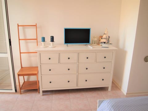 Living room, Bedroom