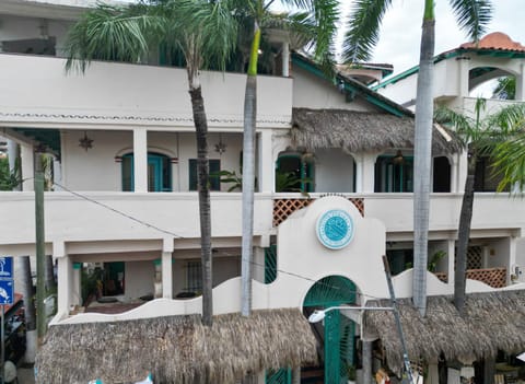 Property building, Day