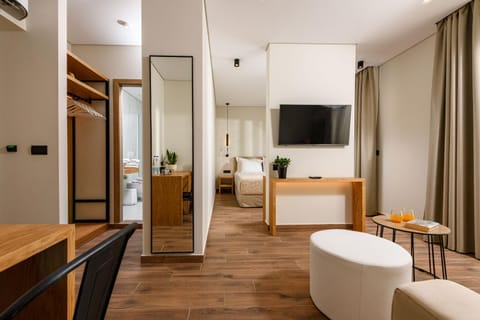 Bed, Living room, Bedroom, Garden view