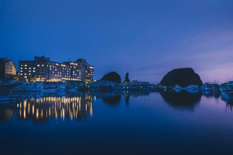 Property building, Night, Natural landscape, Summer