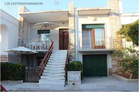 Facade/entrance, Street view
