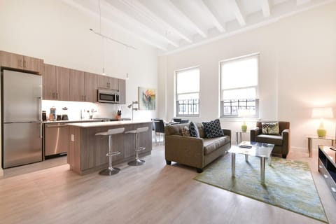 Kitchen or kitchenette, Living room