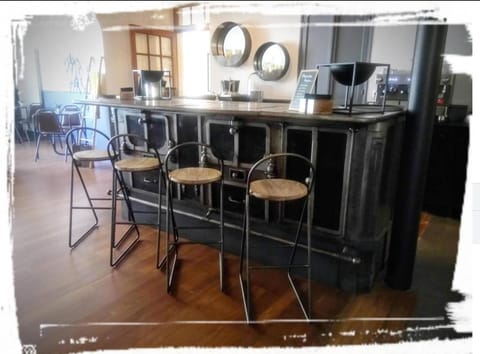 Decorative detail, Seating area