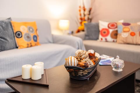 Decorative detail, Seating area