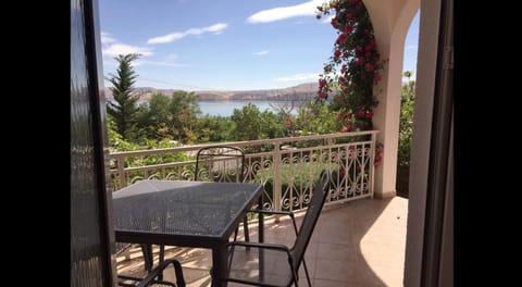 Garden, Balcony/Terrace, Sea view