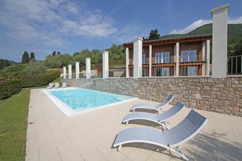 Property building, Swimming pool, Swimming pool