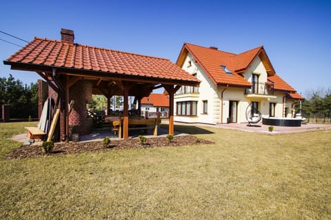 Spring, BBQ facilities, Garden, Balcony/Terrace, Area and facilities, Area and facilities, Entertainment