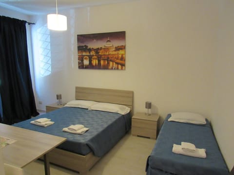 Bed, View (from property/room), Other, Other, Photo of the whole room, Decorative detail, Landmark view