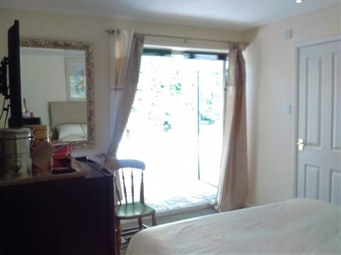 Sunny Patch Bed and Breakfast in Stroud District