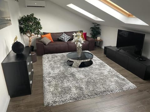 Villa San Marco Apartment in Dobrota