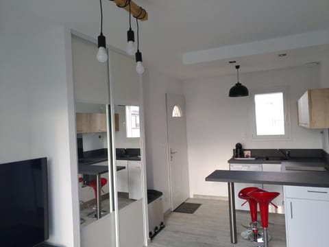 TV and multimedia, Kitchen or kitchenette