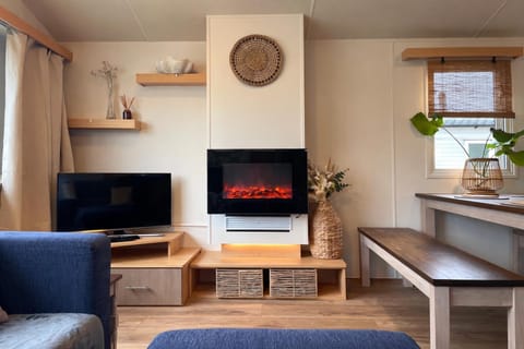 Rockley Park - Coral Campground/ 
RV Resort in Poole