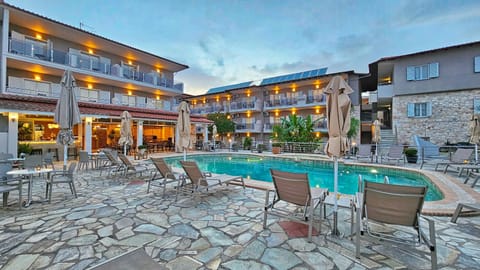 Property building, Swimming pool