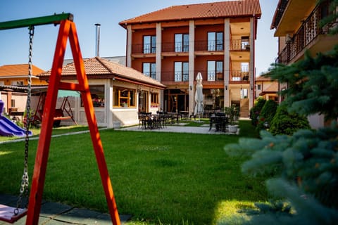 Garden, Garden view