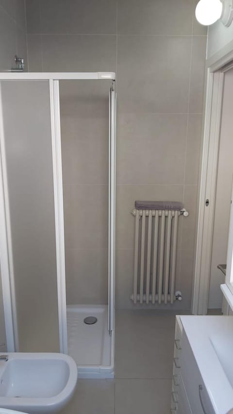 Casa Le Cementine House in Intra