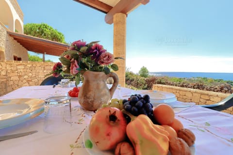 Patio, View (from property/room), Dining area, Sea view